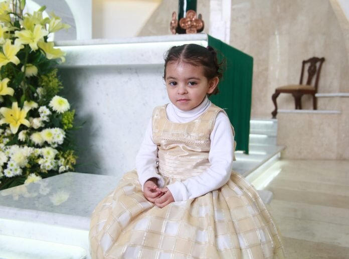 Elena Sánchez Martos, el día que fue presentada al templo